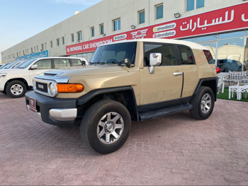 تويوتا  إف جي كروزر  تي ار دي  2016  اوتوماتيك  272,000 كم  6 سلندر  دفع رباعي  اس يو في  بيج