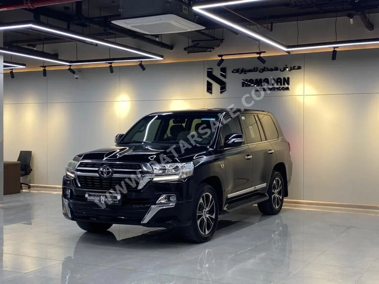 Toyota  Land Cruiser  VXR  2018  Automatic  169,000 Km  8 Cylinder  Four Wheel Drive (4WD)  SUV  Black