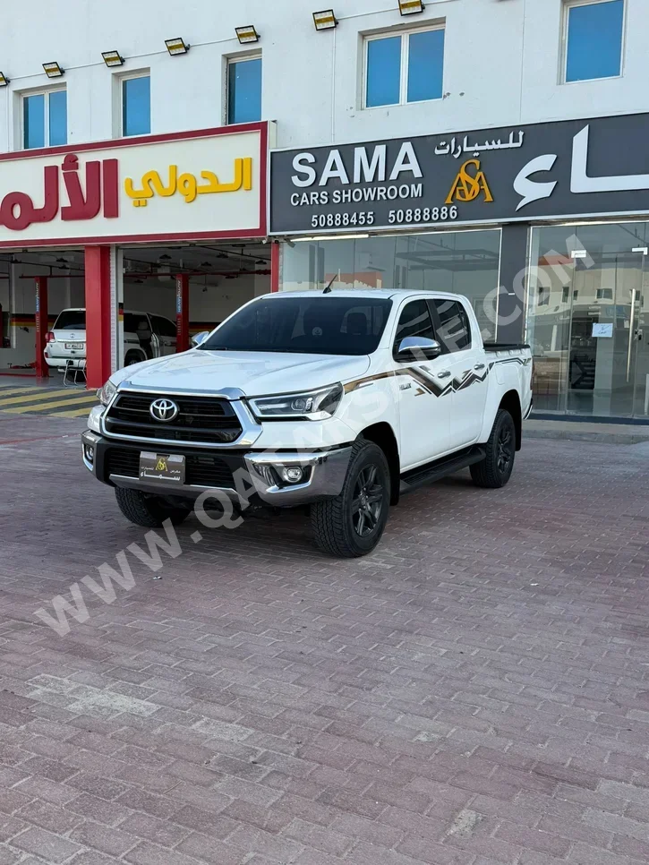 تويوتا  هاي لوكس  اس ار 5  2024  اوتوماتيك  36,000 كم  4 سلندر  دفع رباعي  بيكب  أبيض  تحت الضمان