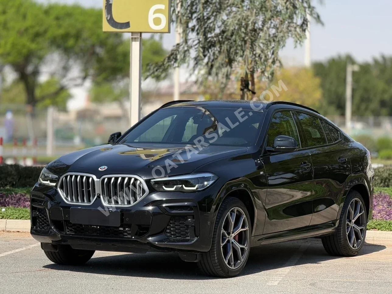 BMW  X-Series  X6  2023  Automatic  35,000 Km  6 Cylinder  Four Wheel Drive (4WD)  SUV  Black