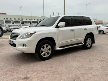 Lexus  LX  570  2009  Automatic  395,000 Km  8 Cylinder  Four Wheel Drive (4WD)  SUV  White