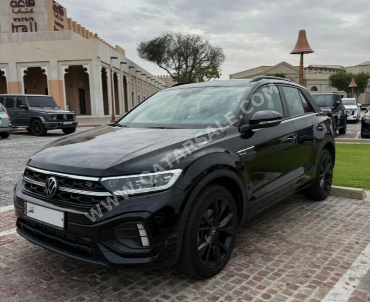 Volkswagen  T-Roc  R Line  2023  Automatic  90,000 Km  4 Cylinder  All Wheel Drive (AWD)  SUV  Black Chrome  With Warranty