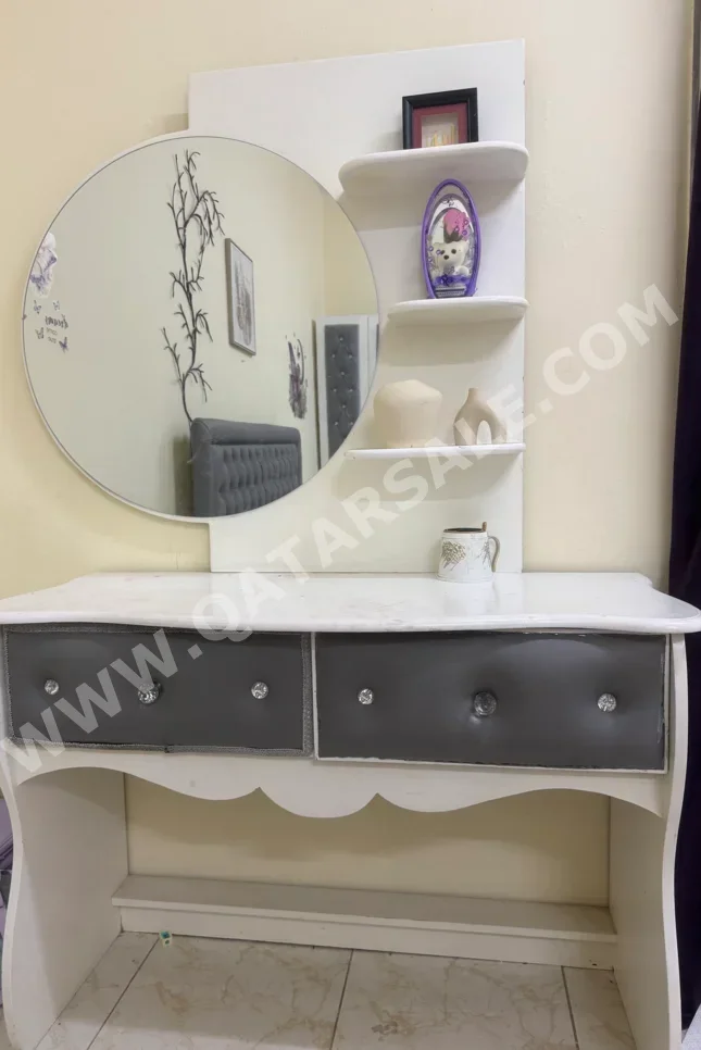 Bedroom Sets - 3 Pieces Set