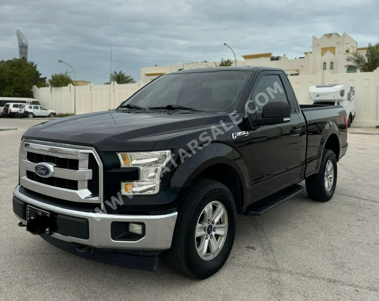 فورد  أف  150 اكس ال تي  2017  اوتوماتيك  176,000 كم  8 سلندر  دفع رباعي  بيكب  أسود