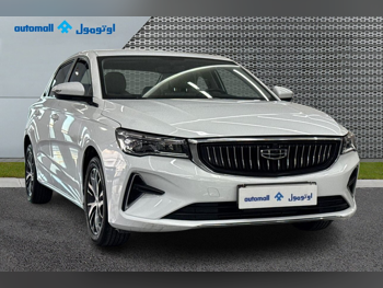 جيلي ايمجراند 2024 اوتوماتيك 41,000 كم 4 سلندر سحب امامي سيدان أبيض تحت الضمان