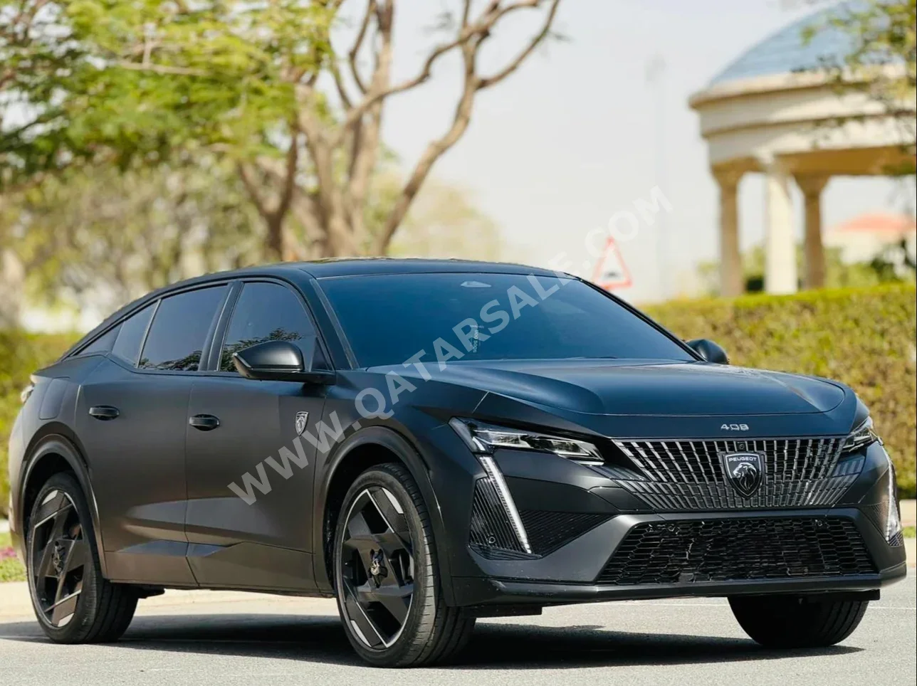 بيجو  408  جي تي  2023  اوتوماتيك  16,000 كم  4 سلندر  سحب امامي  هاتشباك  أسود  تحت الضمان