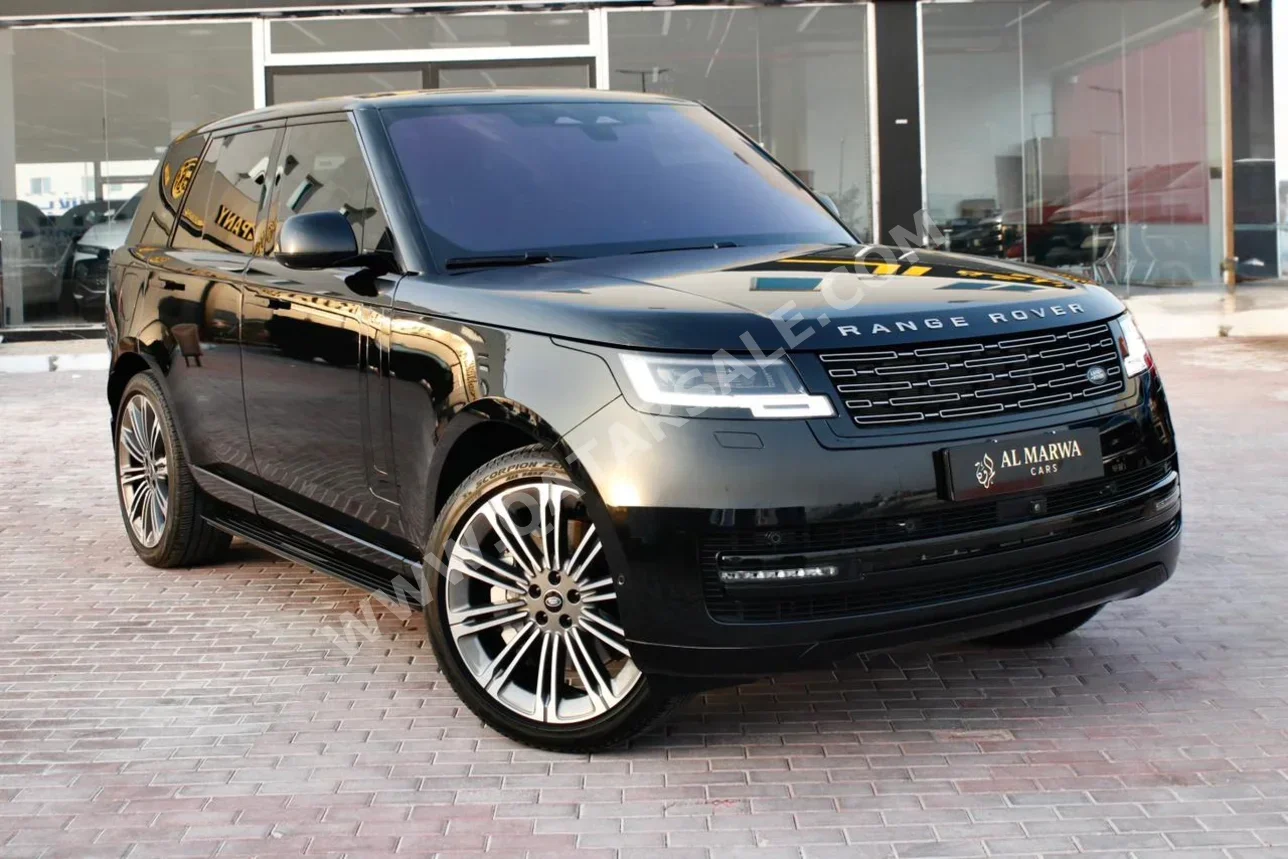 لاند روفر  رنج روفر  فوج اتش اس اي  2023  اوتوماتيك  48,000 كم  8 سلندر  دفع رباعي  اس يو في  أسود  تحت الضمان