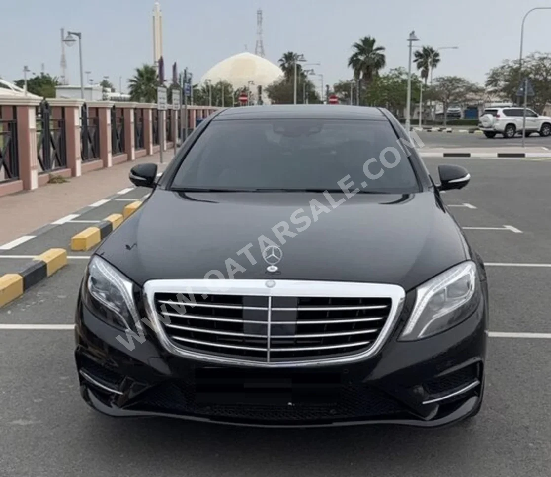 Mercedes-Benz  S-Class  500  2014  Automatic  70,000 Km  8 Cylinder  Rear Wheel Drive (RWD)  Sedan  Black