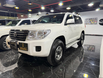 تويوتا  لاند كروزر  جي  2008  اوتوماتيك  152,000 كم  6 سلندر  دفع رباعي  اس يو في  أبيض