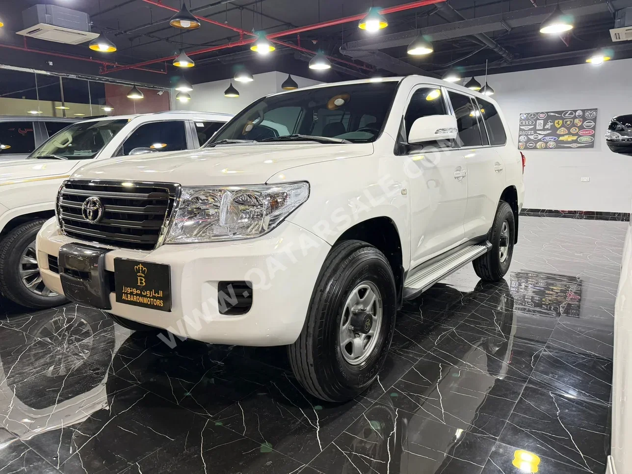 تويوتا  لاند كروزر  جي  2008  اوتوماتيك  152,000 كم  6 سلندر  دفع رباعي  اس يو في  أبيض
