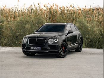 Bentley  Bentayga  2017  Automatic  165,000 Km  12 Cylinder  Four Wheel Drive (4WD)  SUV  Black