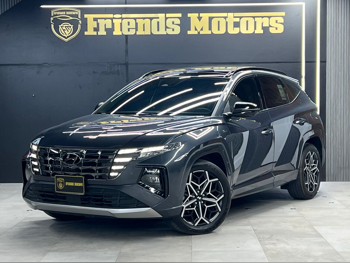 هيونداي  تكسن  2024  اوتوماتيك  22,800 كم  4 سلندر  سحب امامي  اس يو في  رمادي  تحت الضمان