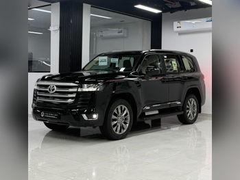 تويوتا  لاند كروزر  جي اكس ار توين توربو  2026  اوتوماتيك  0 كم  6 سلندر  دفع رباعي  اس يو في  أسود  تحت الضمان