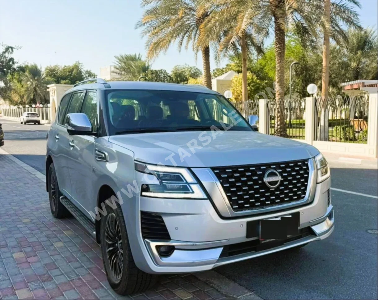 نيسان  باترول  بلاتنيوم  2024  اوتوماتيك  98,000 كم  8 سلندر  دفع رباعي  اس يو في  فضي  تحت الضمان