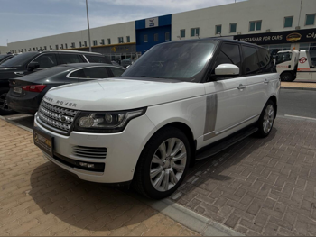 Land Rover  Range Rover  Vogue  2014  Automatic  188,000 Km  8 Cylinder  Four Wheel Drive (4WD)  SUV  White
