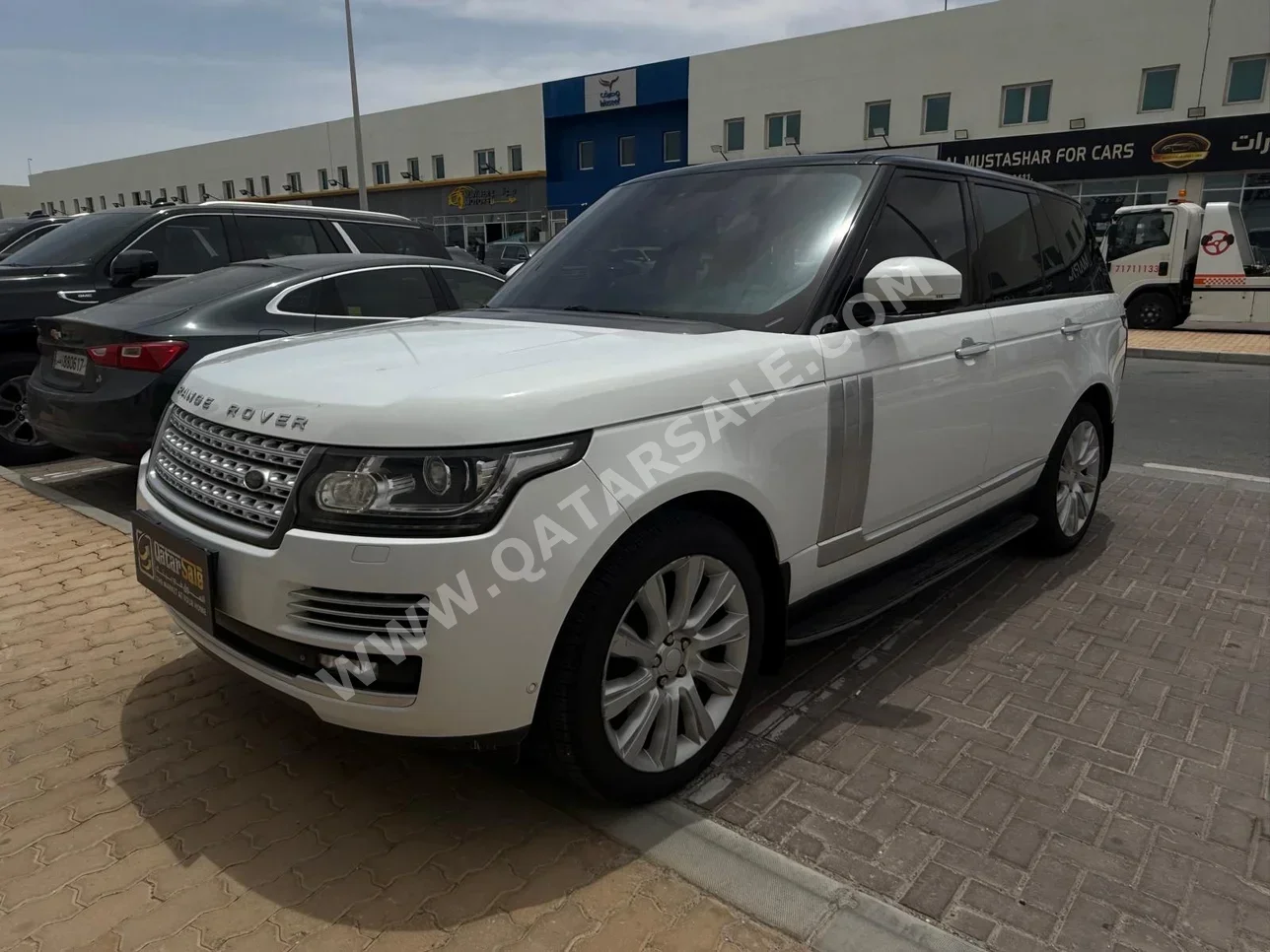 لاند روفر  رنج روفر  فوج  2014  اوتوماتيك  188,000 كم  8 سلندر  دفع رباعي  اس يو في  أبيض