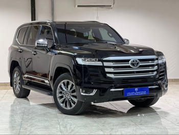 Toyota  Land Cruiser  VXR  2024  Automatic  8,000 Km  6 Cylinder  Four Wheel Drive (4WD)  SUV  Black  With Warranty