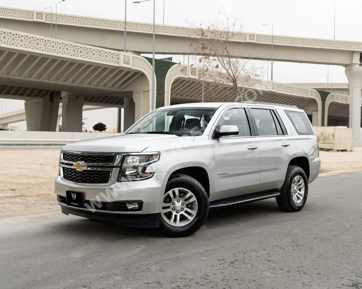Chevrolet  Tahoe  LT  2016  Automatic  250,000 Km  8 Cylinder  Four Wheel Drive (4WD)  SUV  Silver