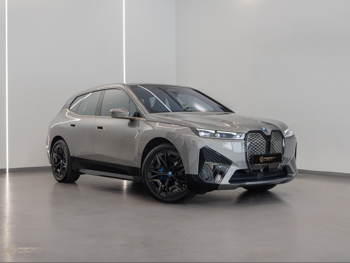بي ام دبليو  اي اكس  ام 60  2022  اوتوماتيك  20,850 كم  0 سلندر  دفع كلي مستمر  اس يو في  رمادي  تحت الضمان