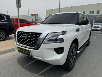 نيسان  باترول  أكس أي  2023  اوتوماتيك  36,000 كم  6 سلندر  دفع رباعي  اس يو في  أبيض  تحت الضمان