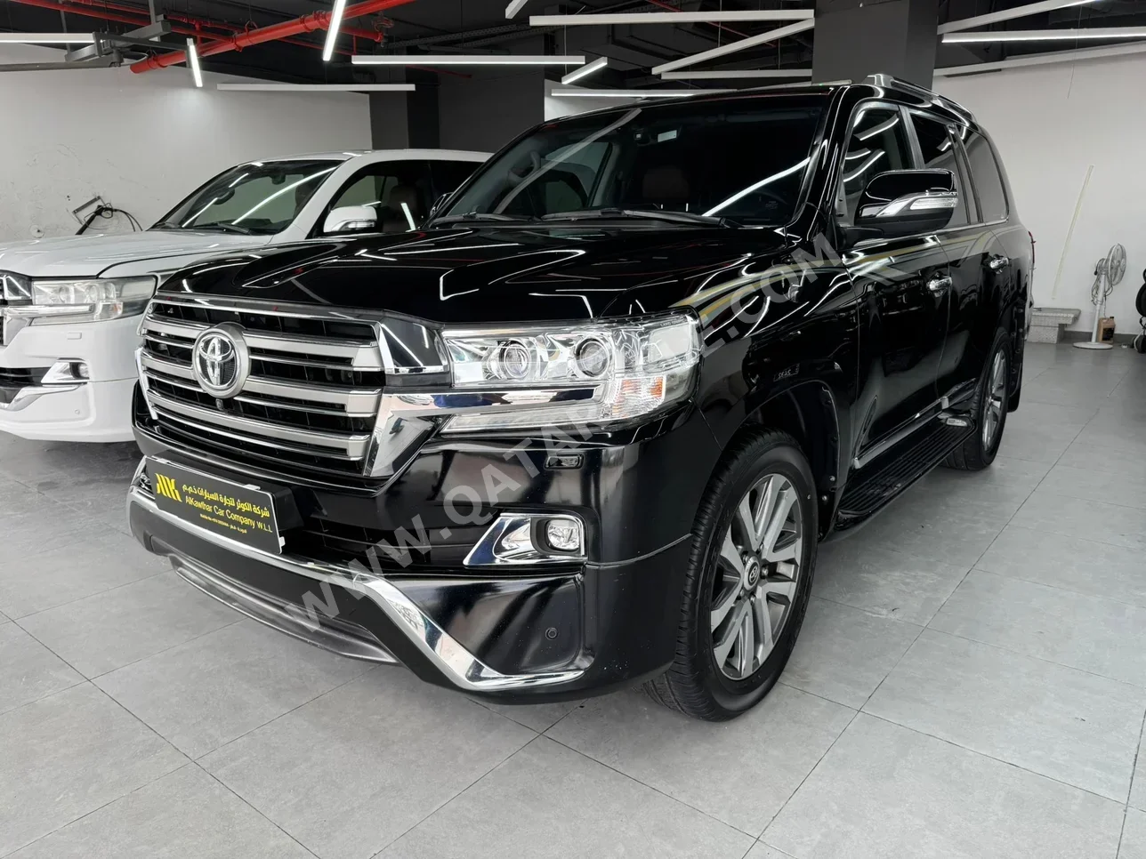 تويوتا  لاند كروزر  في اكس أس  2016  اوتوماتيك  236,000 كم  8 سلندر  دفع رباعي  اس يو في  أسود