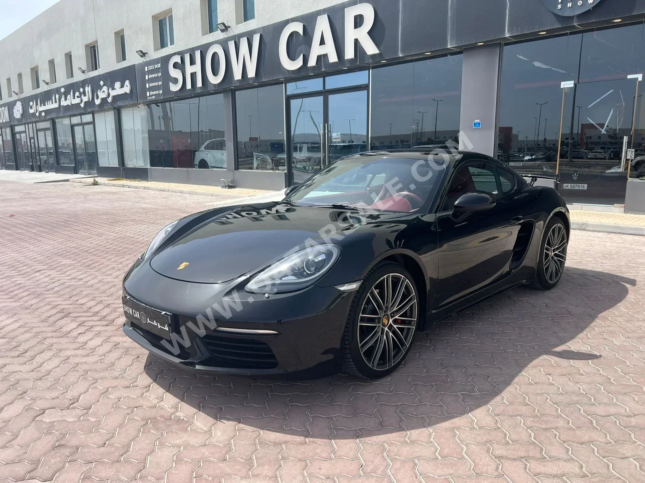 بورش  كايمان  718  2019  اوتوماتيك  140,000 كم  8 سلندر  دفع كلي مستمر  سيدان  أسود