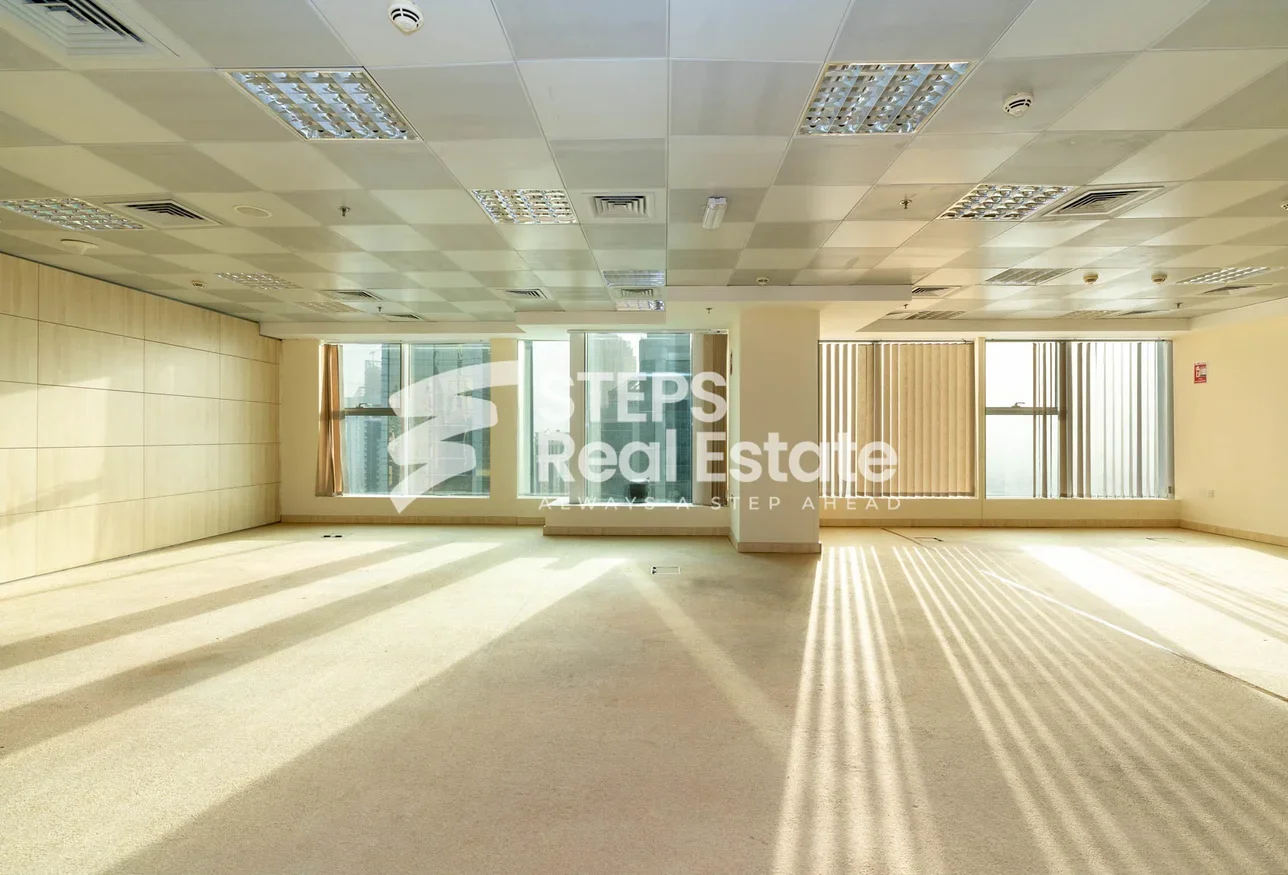 مكاتب تجارية - غير مفروشة  - الدوحة  - الخليج الغربي