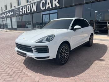 Porsche  Cayenne  2019  Automatic  102,000 Km  6 Cylinder  Four Wheel Drive (4WD)  SUV  White