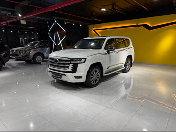 Toyota  Land Cruiser  VXR Twin Turbo  2024  Automatic  40,000 Km  6 Cylinder  Four Wheel Drive (4WD)  SUV  White  With Warranty