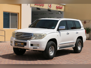 Toyota  Land Cruiser  VXR  2011  Automatic  437,000 Km  8 Cylinder  Four Wheel Drive (4WD)  SUV  White