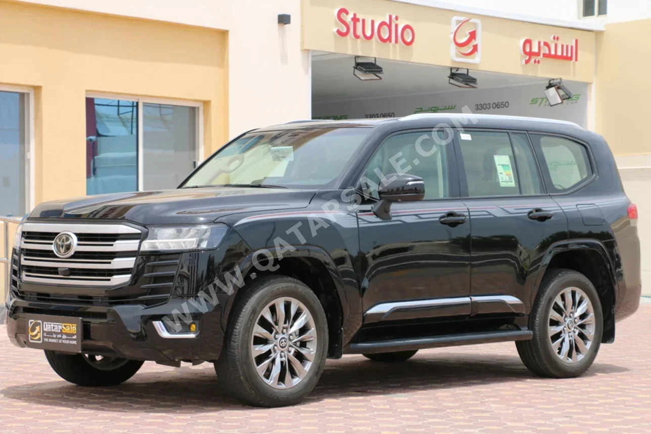 Toyota  Land Cruiser  GXR Twin Turbo  2023  Automatic  92,000 Km  6 Cylinder  Four Wheel Drive (4WD)  SUV  Black