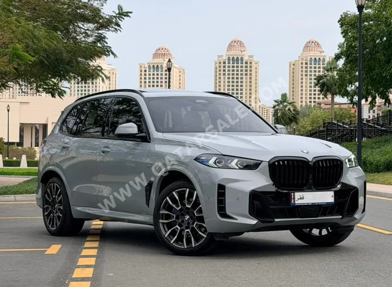 بي ام دبليو  الفئة - اكس  اكس 5 40 اي  2024  اوتوماتيك  35,000 كم  6 سلندر  دفع رباعي  اس يو في  رمادي  تحت الضمان