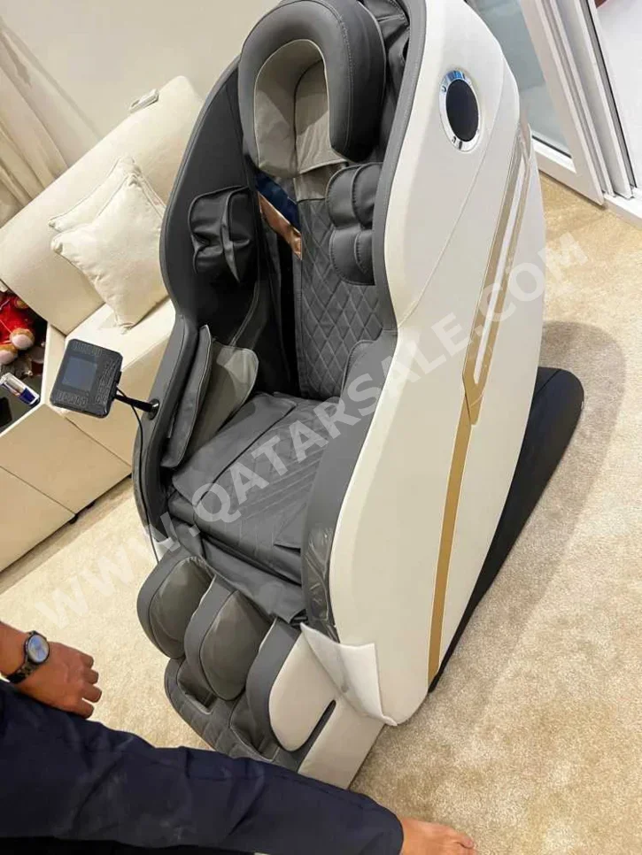 Massage Chair Leercon  White  All Body