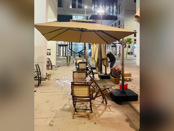 خِيَم خيمة السقف - بني -الطول: 300 سنتيمتر -العرض: 300 سنتيمتر -الارتفاع: 250 سنتيمتر