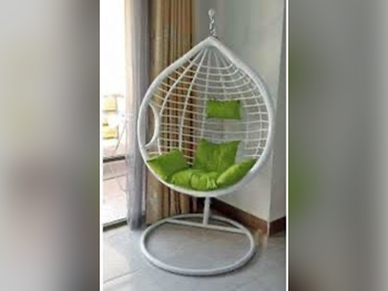 كراسي متأرجحة أبيض