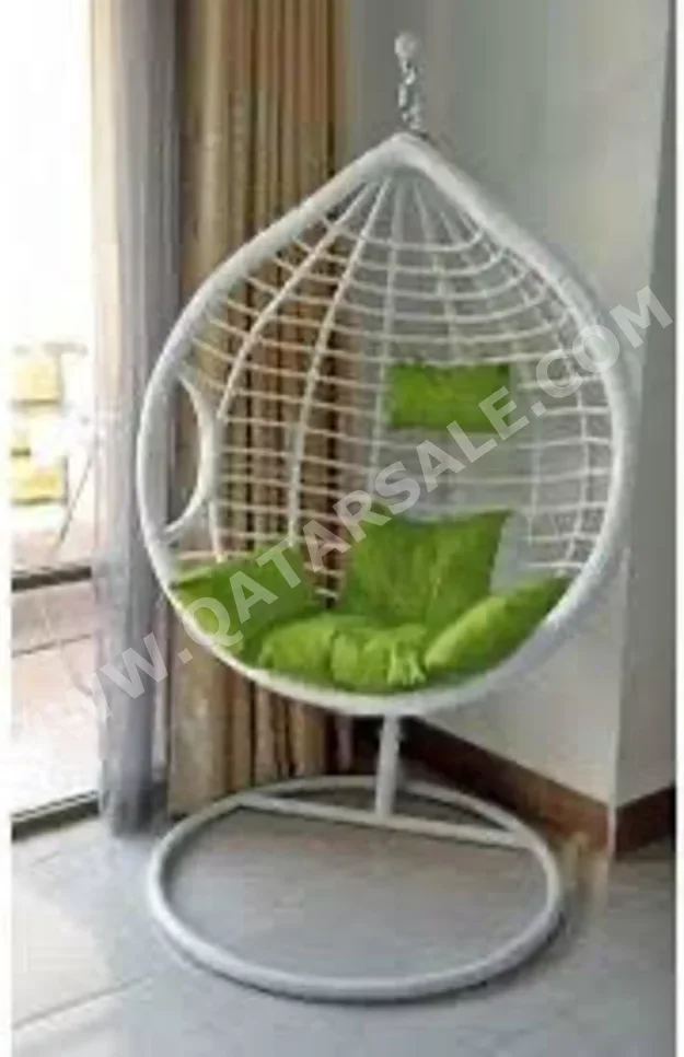 كراسي متأرجحة أبيض