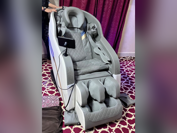 كرسي التدليك بيست مساج  أبيض  الصين  M8  كل الجسم  رباعي الأبعاد