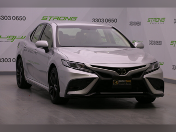 Toyota  Camry  LE  2022  Automatic  100,000 Km  4 Cylinder  Front Wheel Drive (FWD)  Sedan  Silver