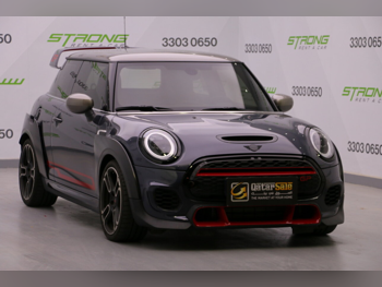 Mini  Cooper  JCW  2020  Automatic  13,000 Km  4 Cylinder  Front Wheel Drive (FWD)  Hatchback  Gray
