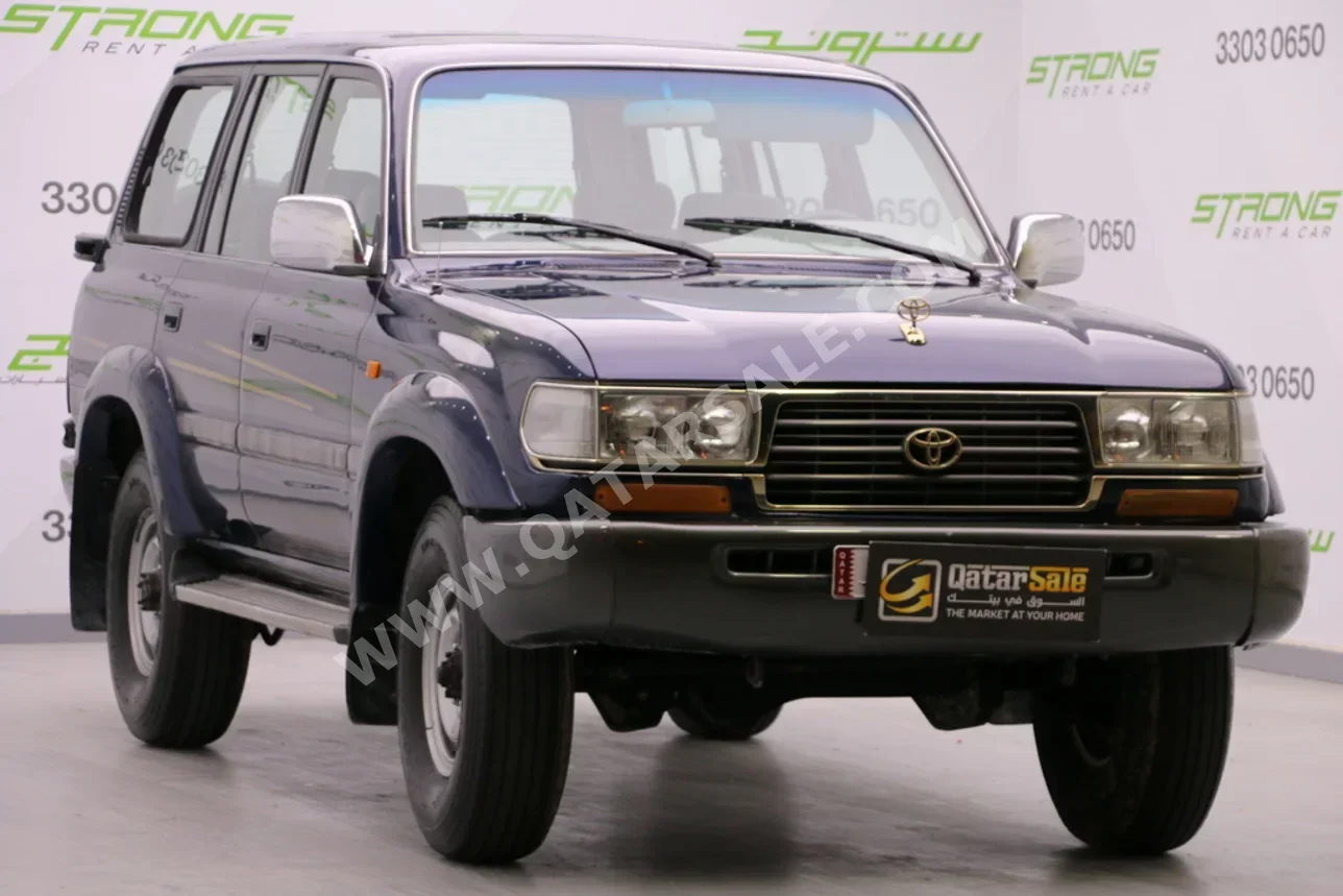 تويوتا  لاند كروزر  جي اكس ار  1997  اوتوماتيك  500,000 كم  6 سلندر  دفع رباعي  اس يو في  ازرق