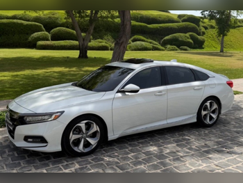 Honda  Accord  EXL  2019  Automatic  73,000 Km  4 Cylinder  Front Wheel Drive (FWD)  Sedan  White