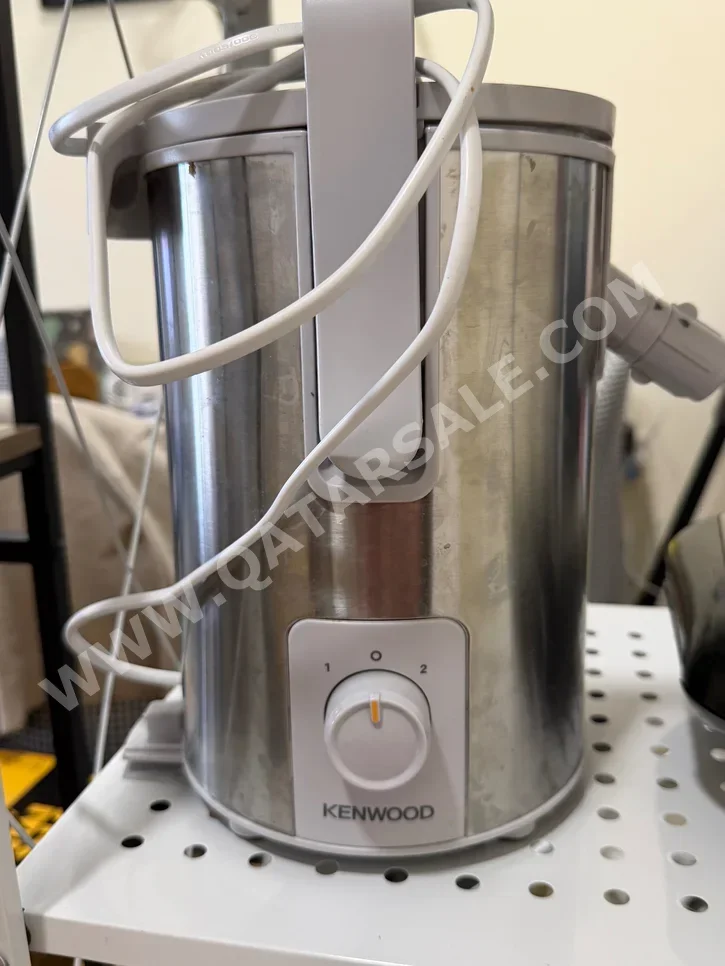 الخلاطات كينوود  عصارة  ستانلس ستيل  2021  JEM51  اليابان  ضمان