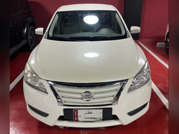 نيسان  سنترا  2015  اوتوماتيك  180,000 كم  4 سلندر  سحب امامي  سيدان  أبيض