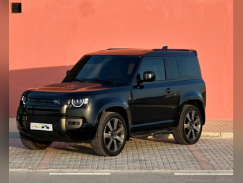 لاند روفر  ديفيندر  اكس داينمك  2026  اوتوماتيك  2,400 كم  6 سلندر  دفع رباعي  اس يو في  أسود  تحت الضمان