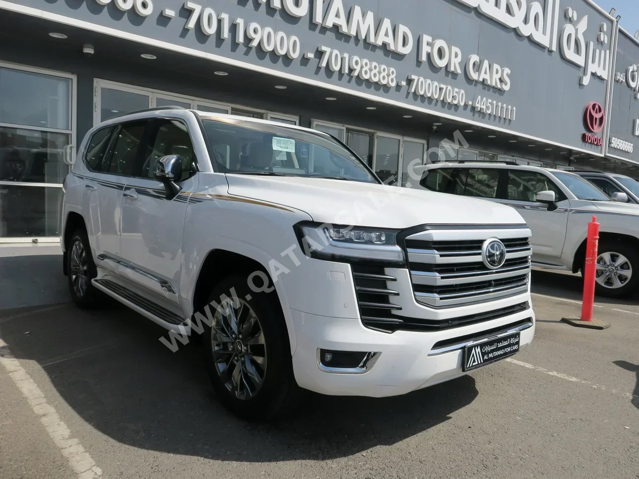 تويوتا  لاند كروزر  في اكس ار توين توربو  2026  اوتوماتيك  2,000 كم  6 سلندر  دفع رباعي  اس يو في  أبيض  تحت الضمان