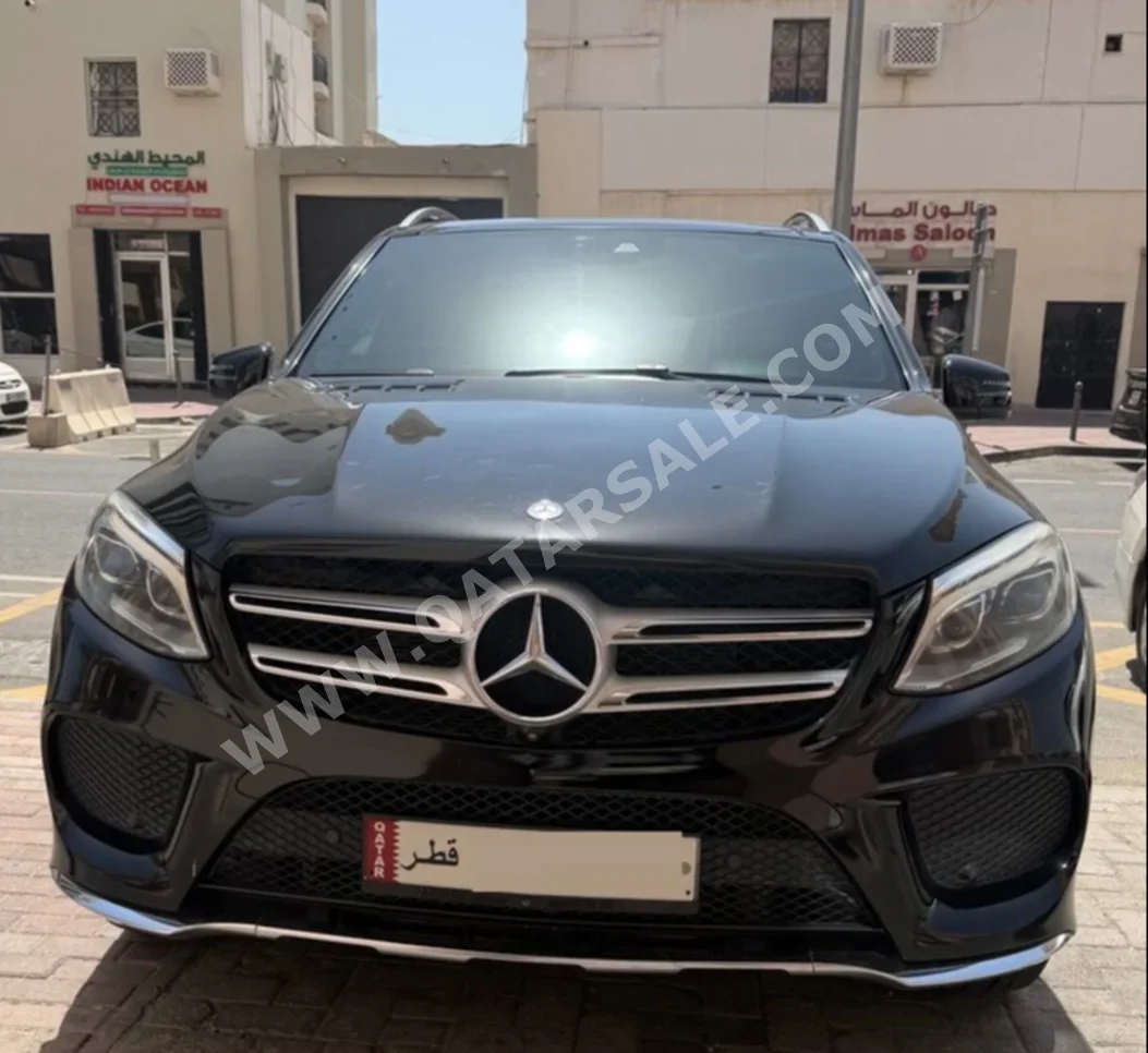 مرسيدس - بنز  جي ال اي  400  2016  اوتوماتيك  140,000 كم  6 سلندر  دفع رباعي  اس يو في  أسود