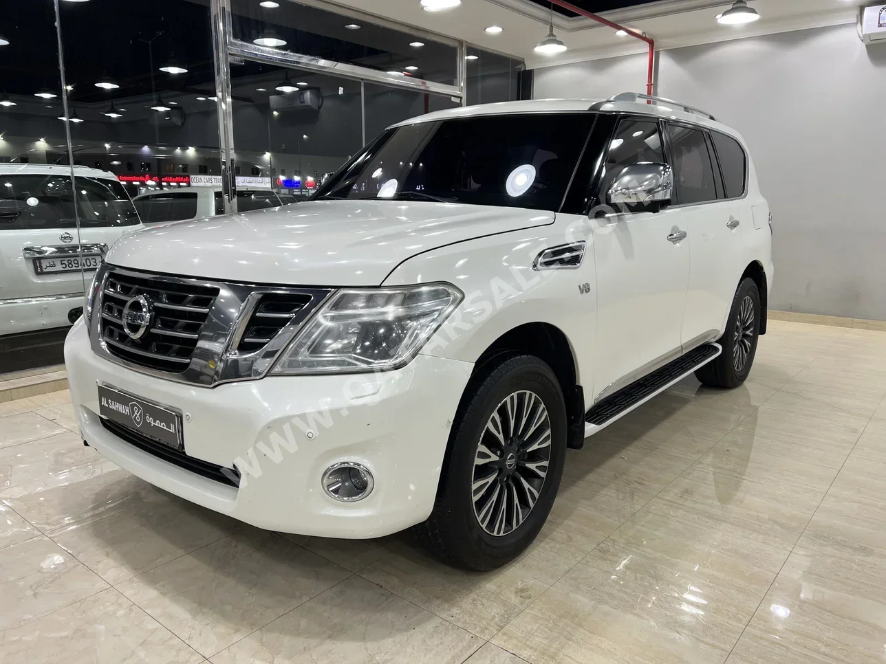 نيسان  باترول  بلاتنيوم  2015  اوتوماتيك  274,000 كم  8 سلندر  دفع رباعي  اس يو في  أبيض