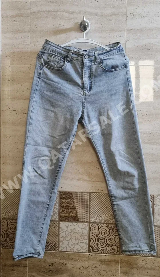 جينز  - أزرق  -المقاس: 44