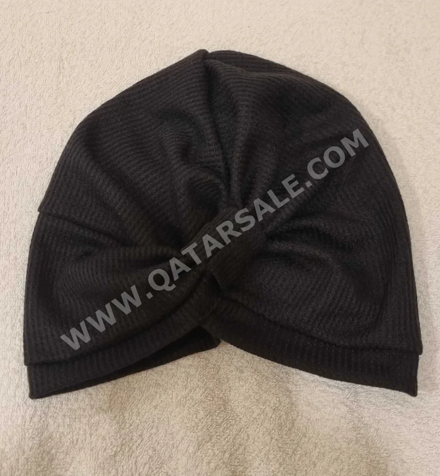 الربيع / الصيف  أسود