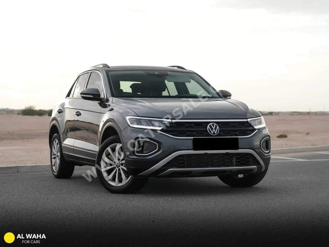 فوكس واغن  تي- روك  2024  اوتوماتيك  18,000 كم  4 سلندر  دفع رباعي  اس يو في  رمادي  تحت الضمان